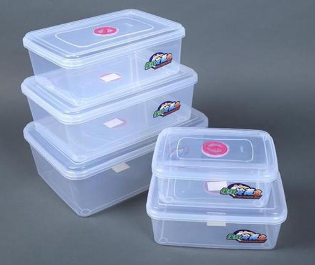 為什(shi)麼透明塑(sù)料盒價格(ge)比紙盒低(dī)？透明包裝(zhuang)盒價格不(bú)是應該高(gao)一些麼？