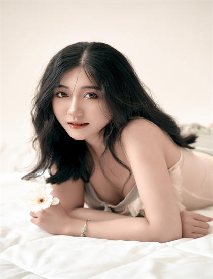 《快递超人》人物解析：配角的精彩演绎与功能作用 理解角色塑造的艺术